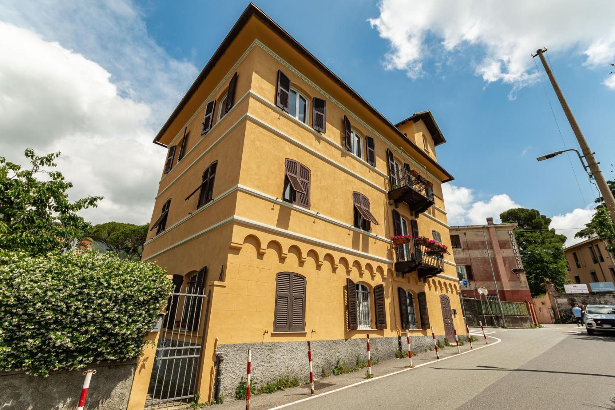 Spacious 3-Bedroom Apartment - 10 Min To City Center & 5 Min To Gaslini Hospital Genua Zewnętrze zdjęcie